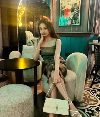 Female escort manya